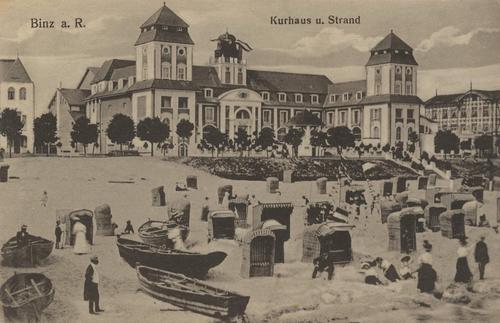 The German Baltic sea resort Binz on the isle of Rügen with Kurhaus and beach, c. 1900.