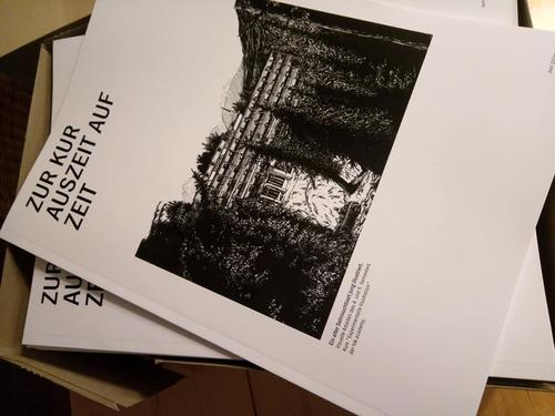 Just arrived. The art magazine accompanying the exhibition / Cover illustration by Lisa Lange